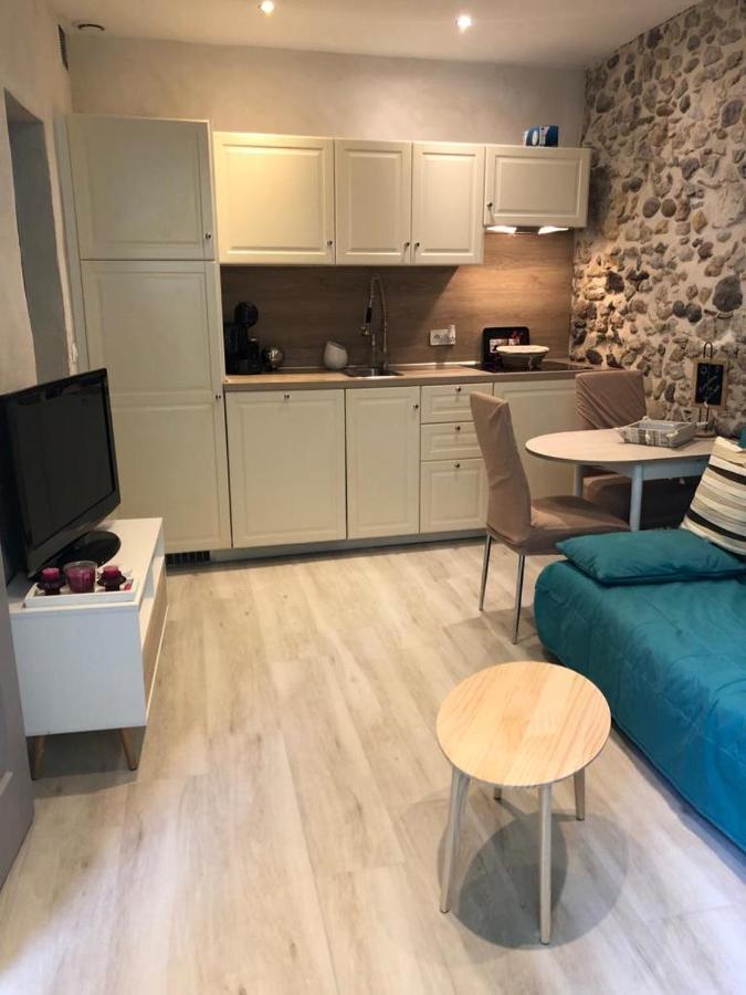 Apartament Vieil Antibes, Ravissant 2P Avec Petite Terrasse Zewnętrze zdjęcie